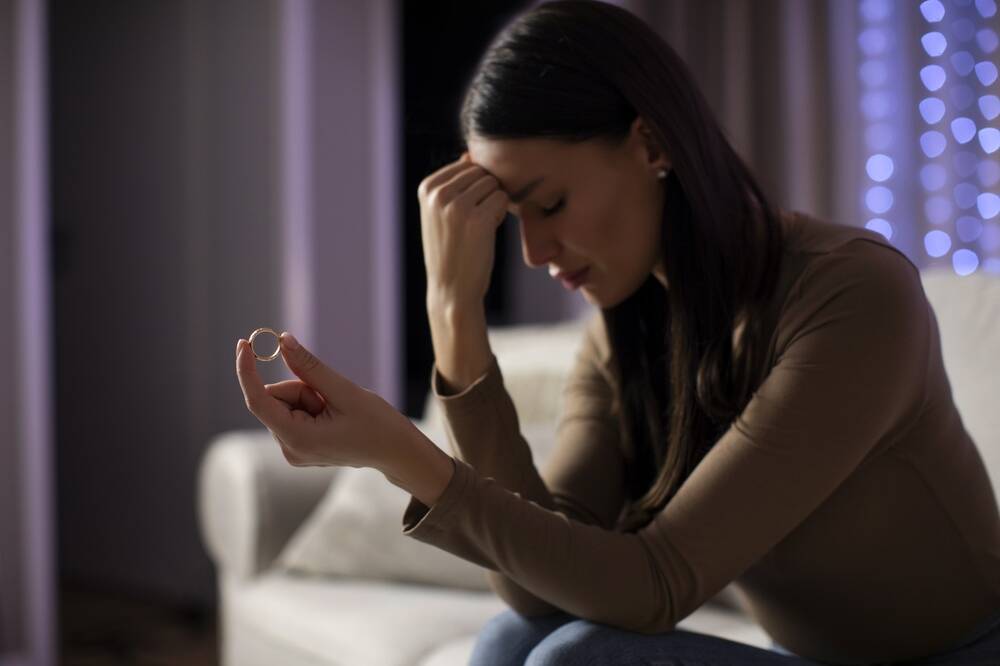 Emotional cheating